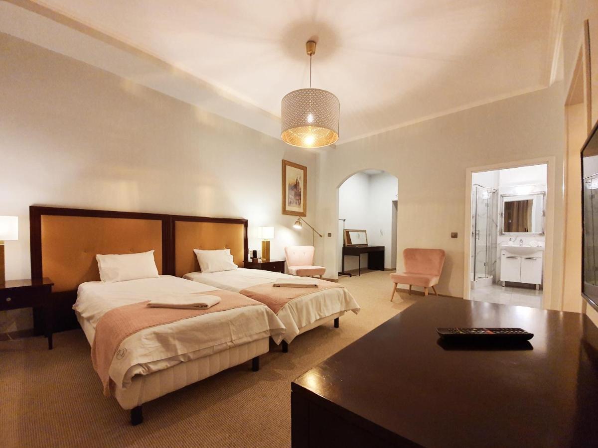 Holiday Suites Cracow Krakow Exterior photo