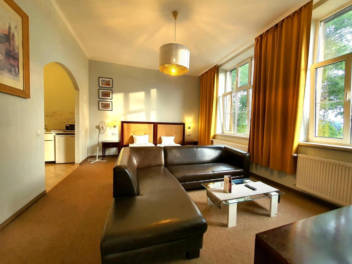 Holiday Suites Cracow Krakow Exterior photo