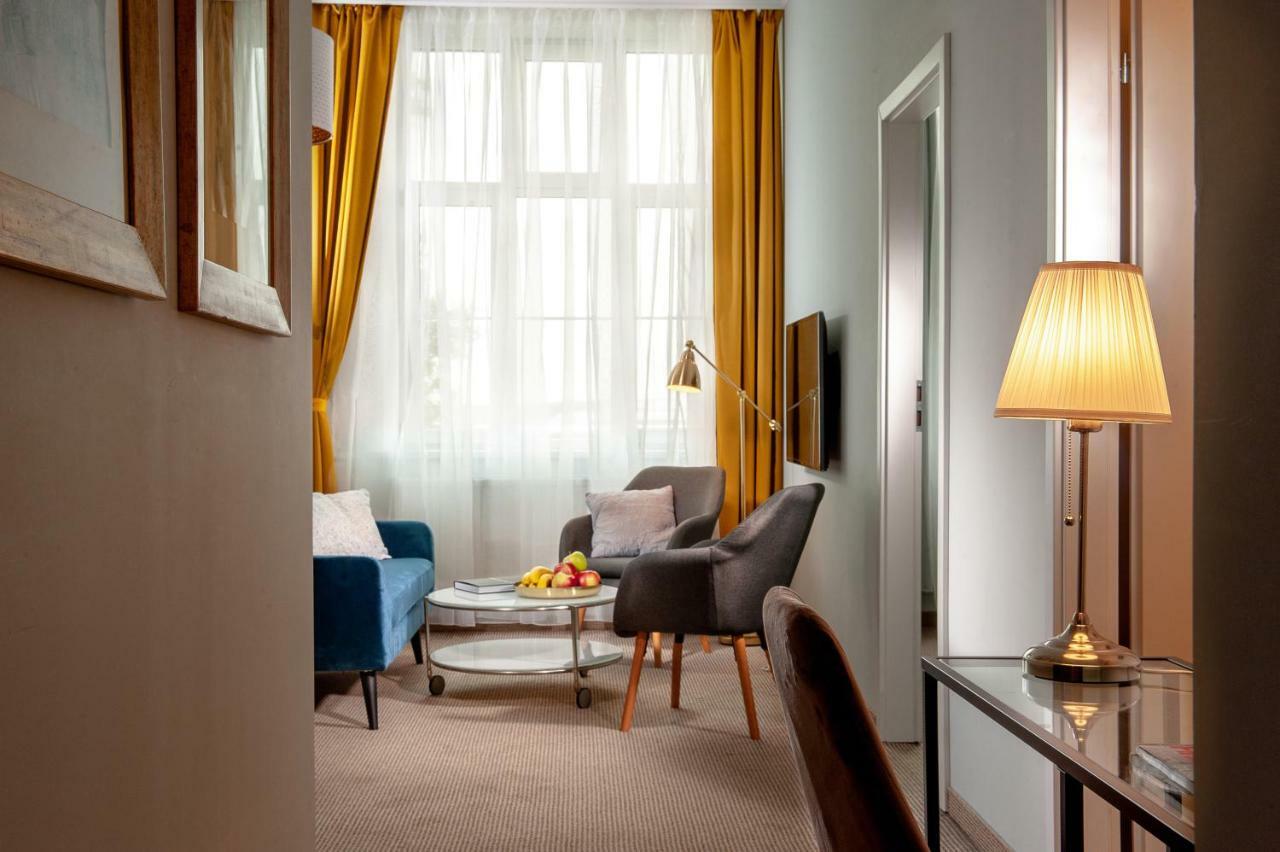 Holiday Suites Cracow Krakow Exterior photo