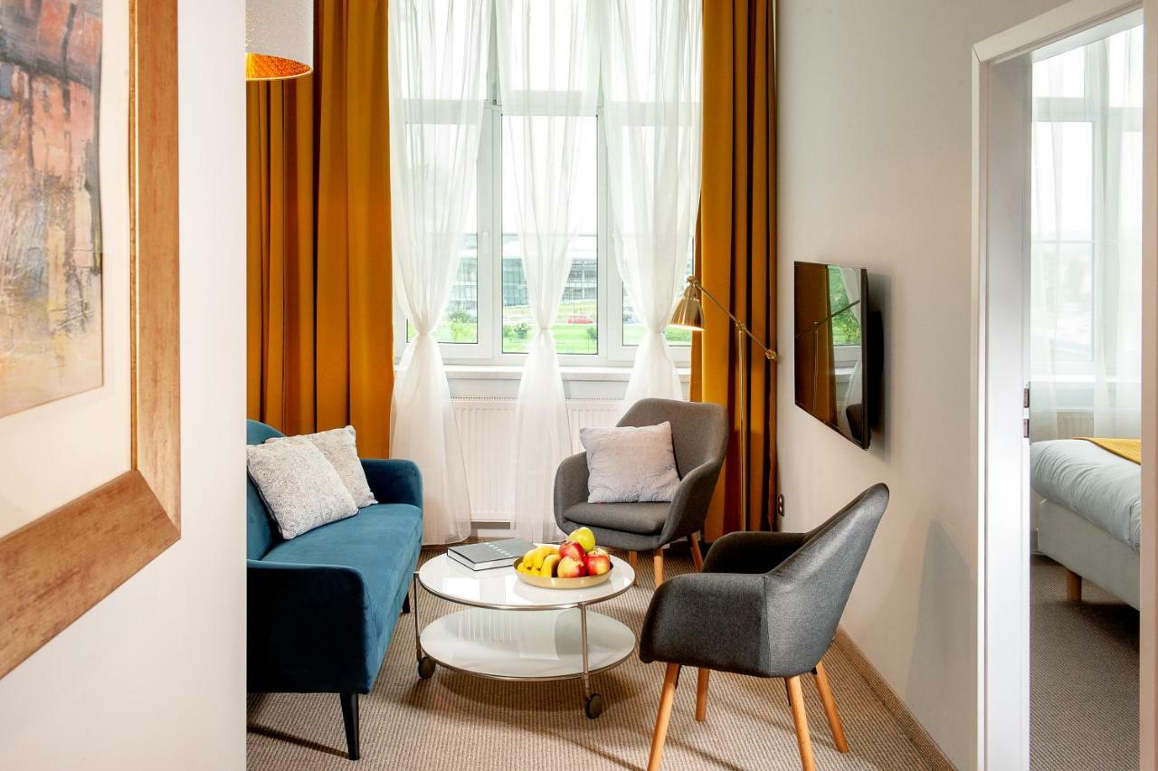 Holiday Suites Cracow Krakow Exterior photo