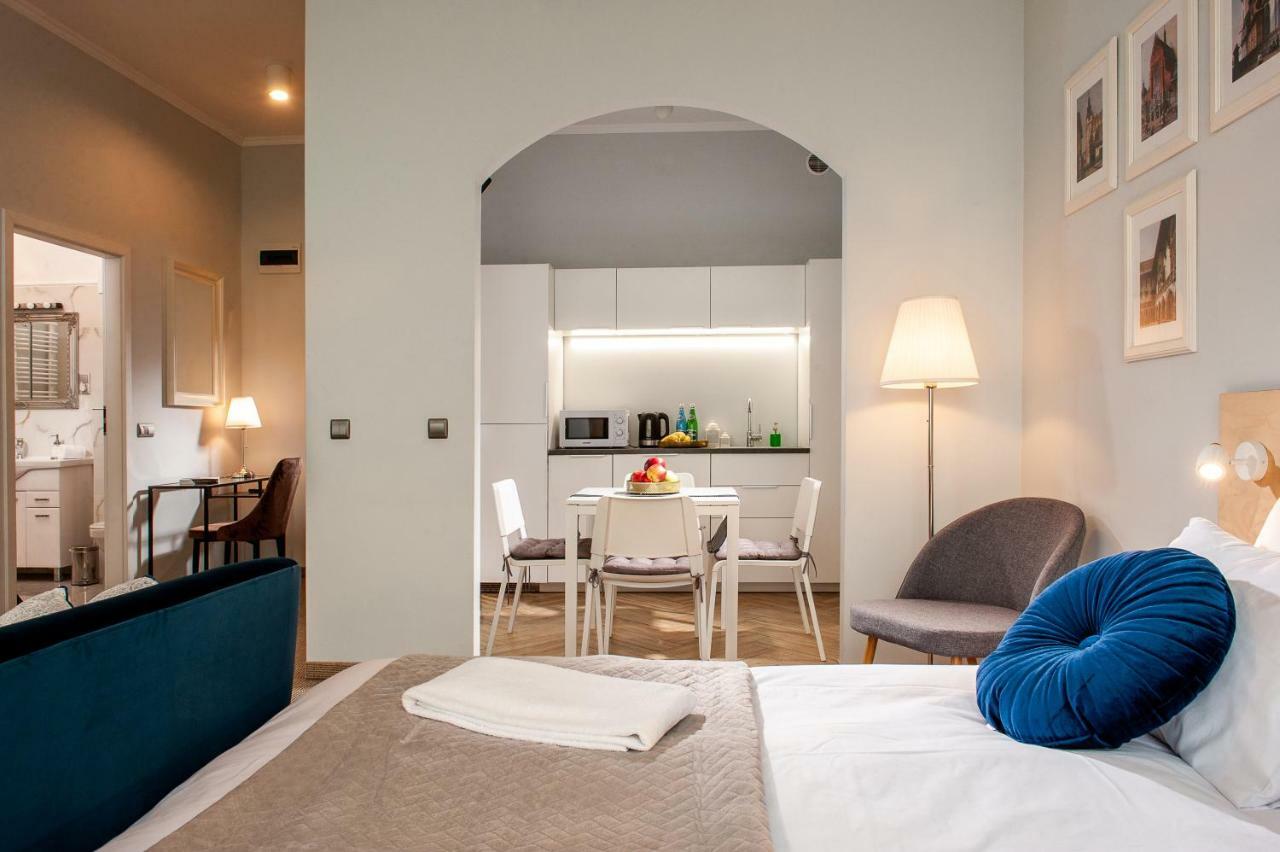 Holiday Suites Cracow Krakow Exterior photo